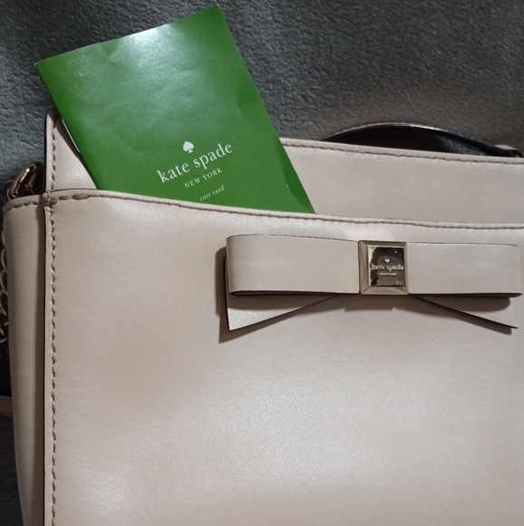 Kate Spade Ivory Leather Crossbody Monford Park Smooth Angelica with Booklet - Picture 9 of 13